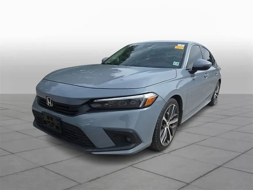 2022 Honda Civic Touring photo 1