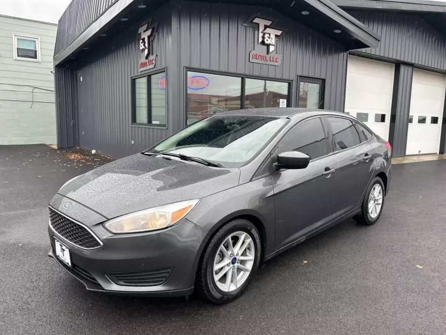 2018 Ford Focus SE photo 1