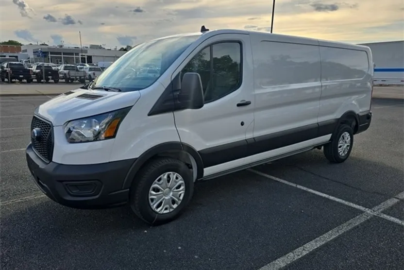 2025 Ford Transit photo 1