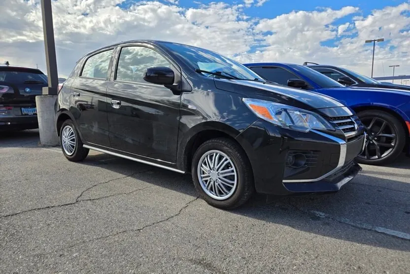 2024 Mitsubishi Mirage ES photo 1