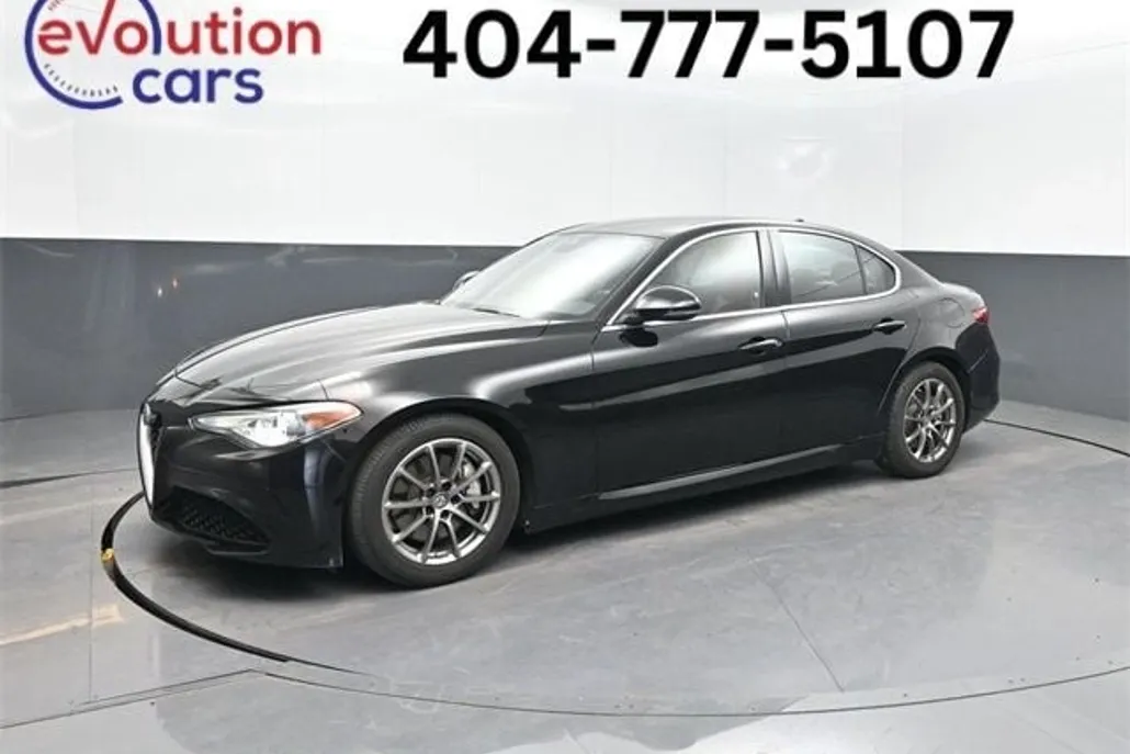 2020 Alfa Romeo Giulia photo 1