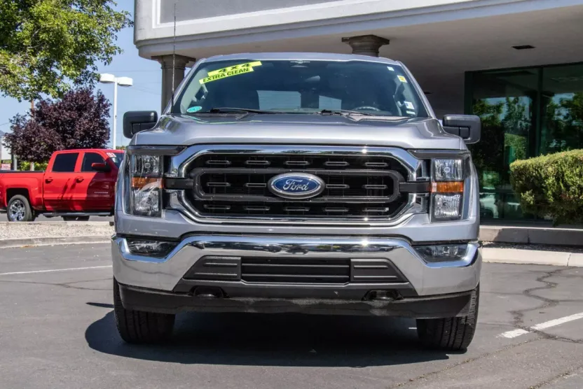 2023 Ford F-150 XLT photo 1