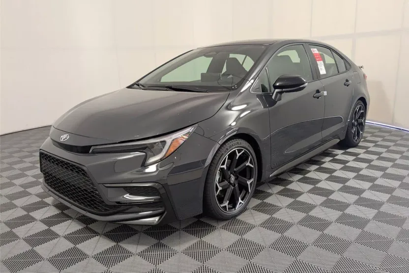 2025 Toyota Corolla SE photo 1