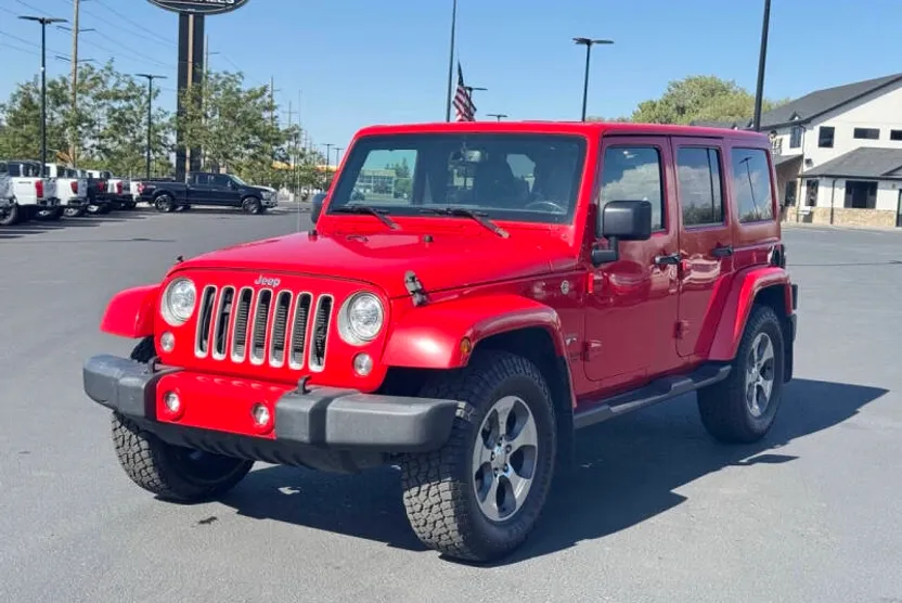 2017 Jeep Wrangler Unlimited Sahara photo 1