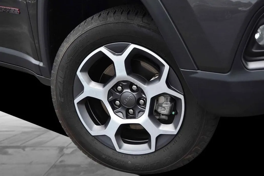 2022 Jeep Compass Trailhawk photo 1