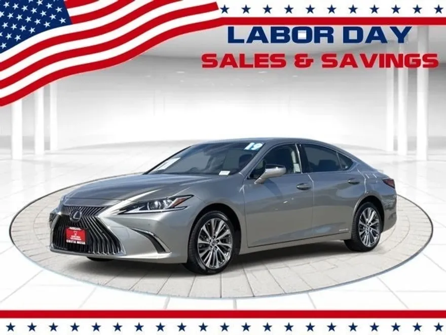 2019 Lexus ES 300h photo 1