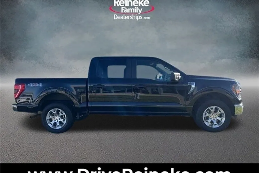2023 Ford F-150 XLT photo 1