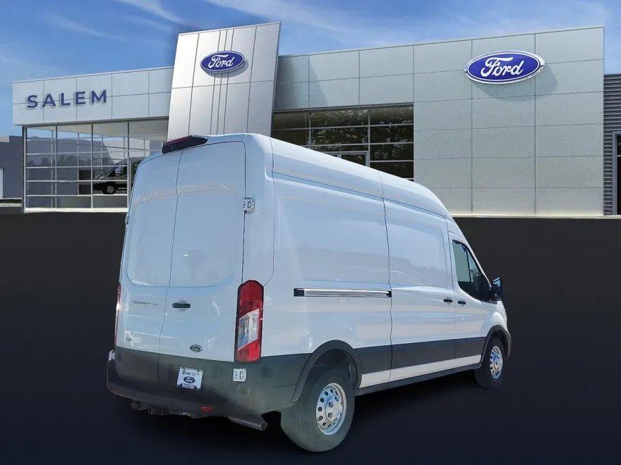 2025 Ford Transit photo 3