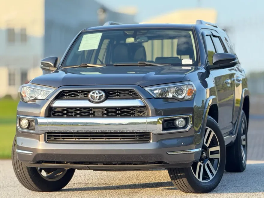 2018 Toyota 4Runner Limited Sport photo 1