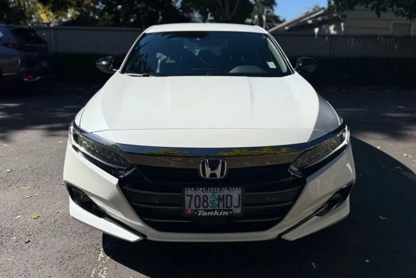 2022 Honda Accord Sport 1.5T photo 1