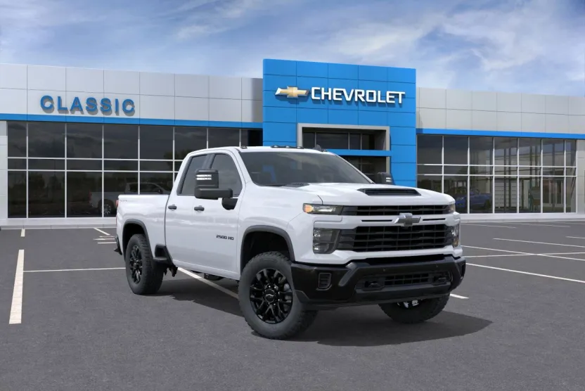 2026 Chevrolet Silverado 2500HD Custom photo 1