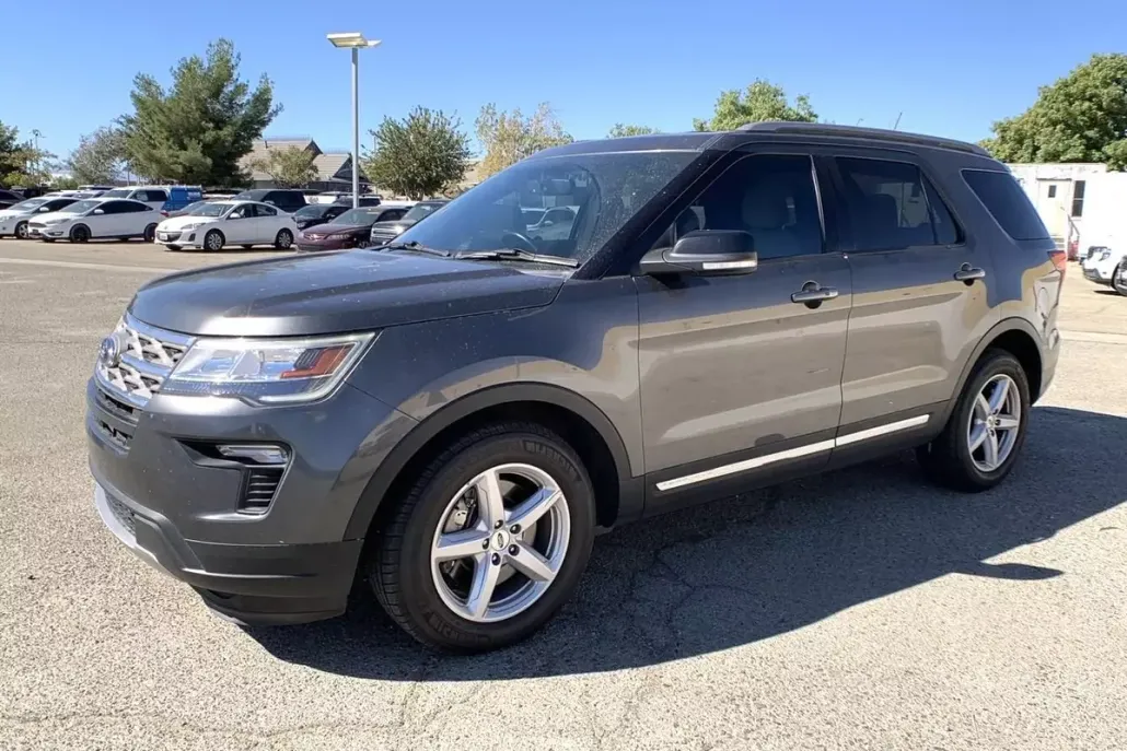 2018 Ford Explorer XLT photo 1