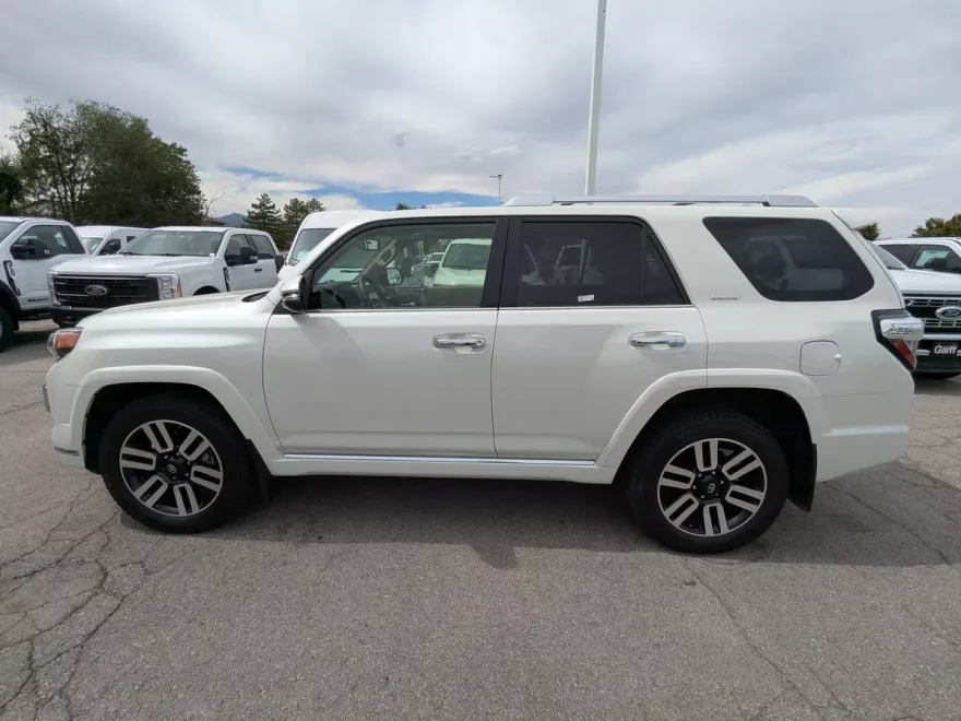 2021 Toyota 4Runner Limited photo 1