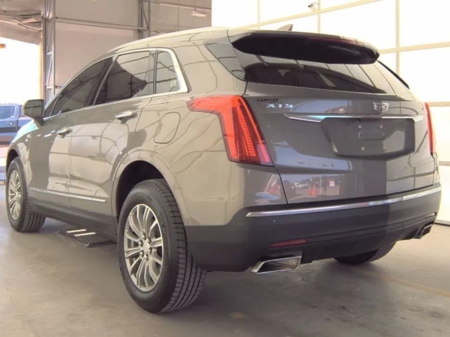 2017 Cadillac XT5 Luxury photo 1