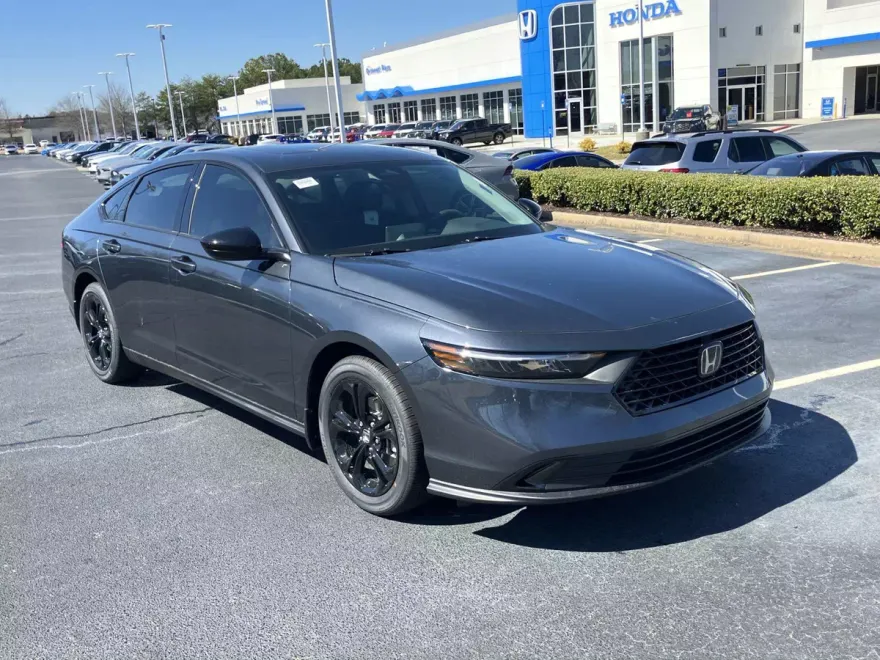 2025 Honda Accord SE photo 1