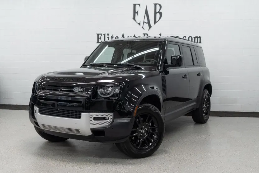 2025 Land Rover Defender 110 S photo 1