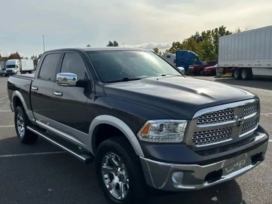 2014 Ram 1500 Laramie photo 1
