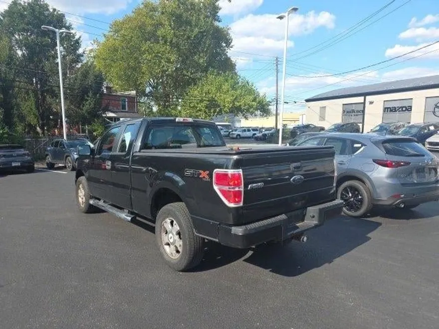 2010 Ford F-150 STX photo 1