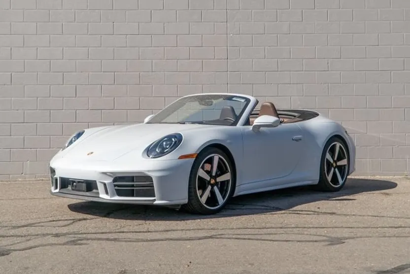 2025 Porsche 911 photo 1