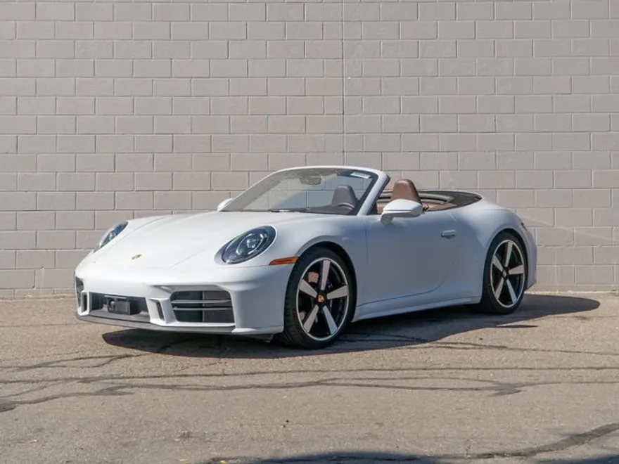 2025 Porsche 911 photo 1