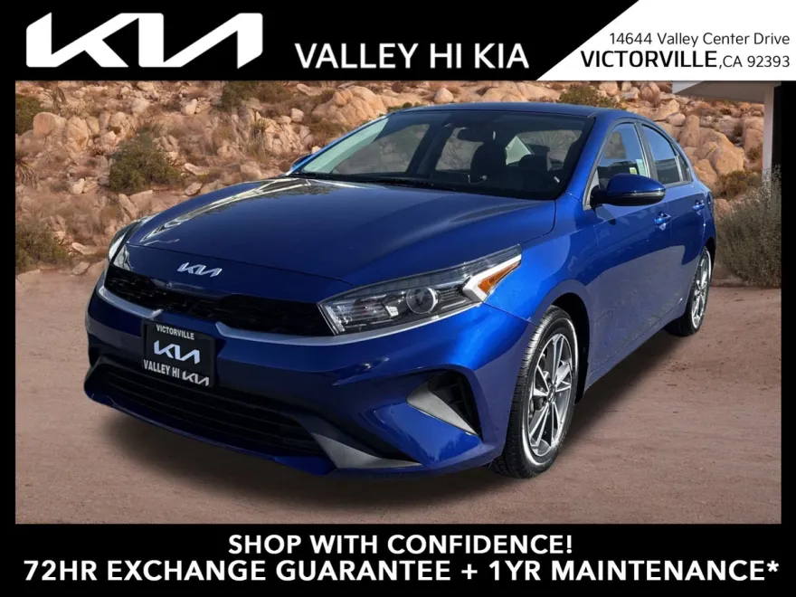 2023 Kia Forte LXS photo 1