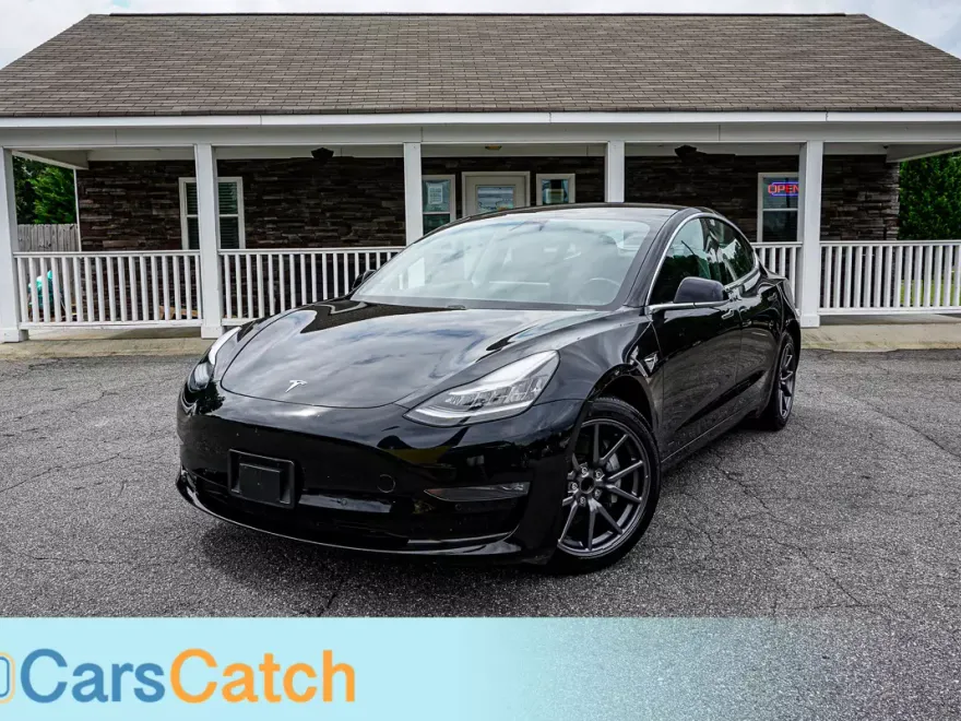 2019 Tesla Model 3 Long Range photo 1