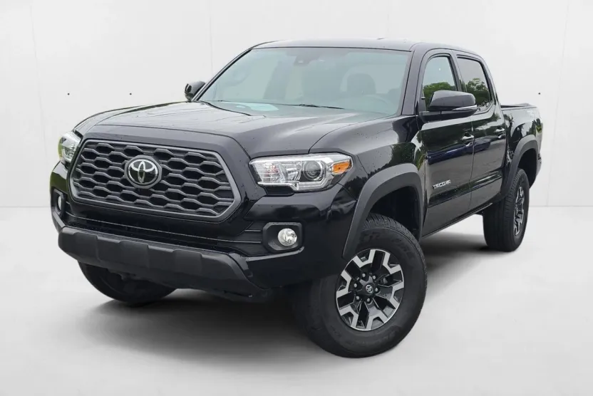 2023 Toyota Tacoma TRD V6 photo 1
