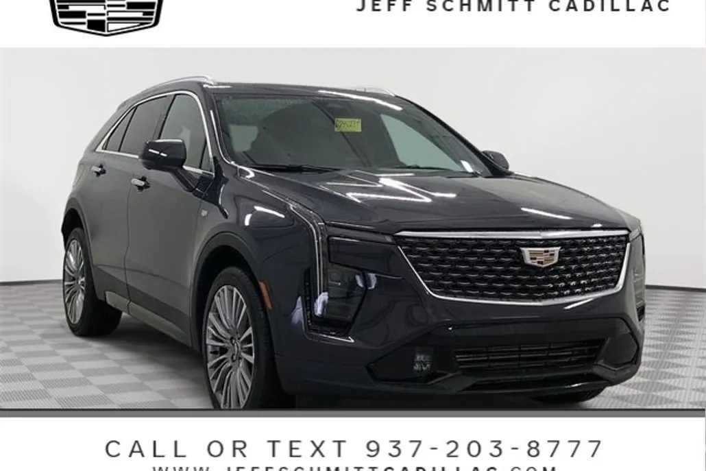 2024 Cadillac XT4 Premium Luxury photo 1
