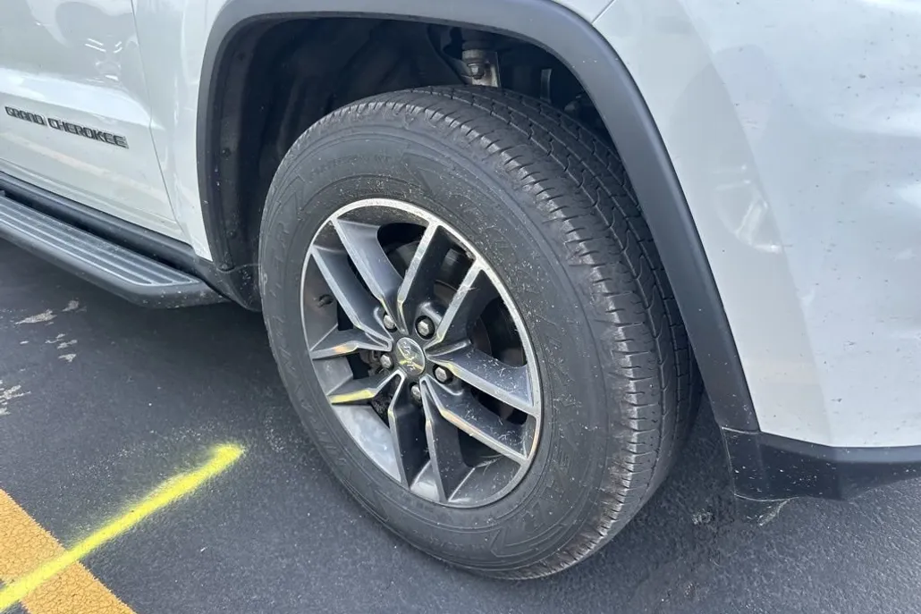 2017 Jeep Grand Cherokee Limited photo 1