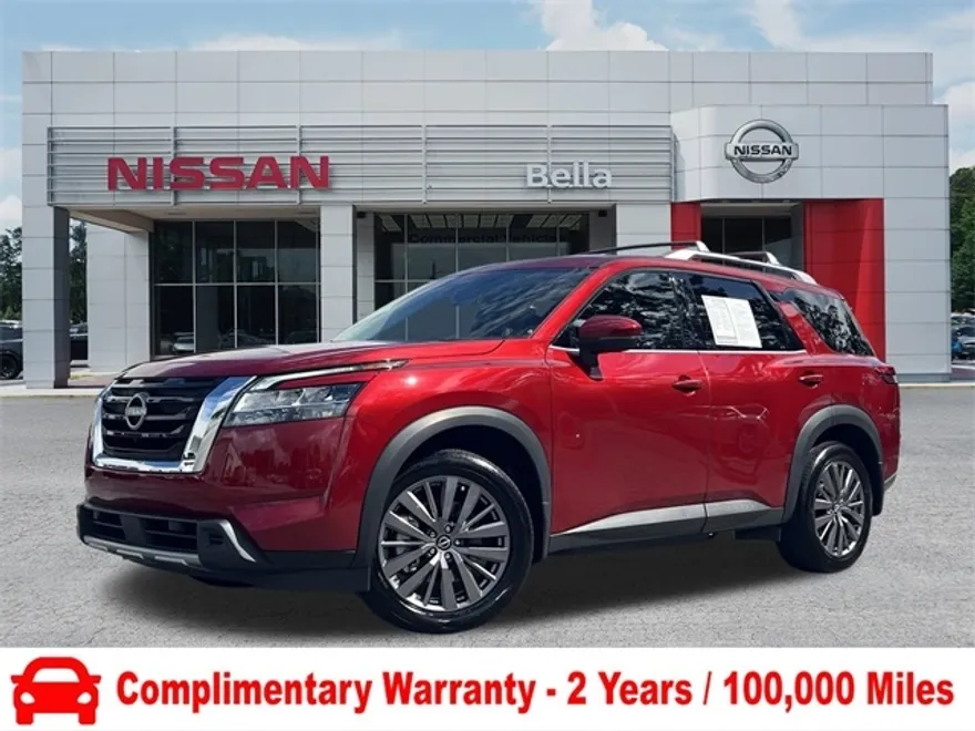 2024 Nissan Pathfinder SL photo 1