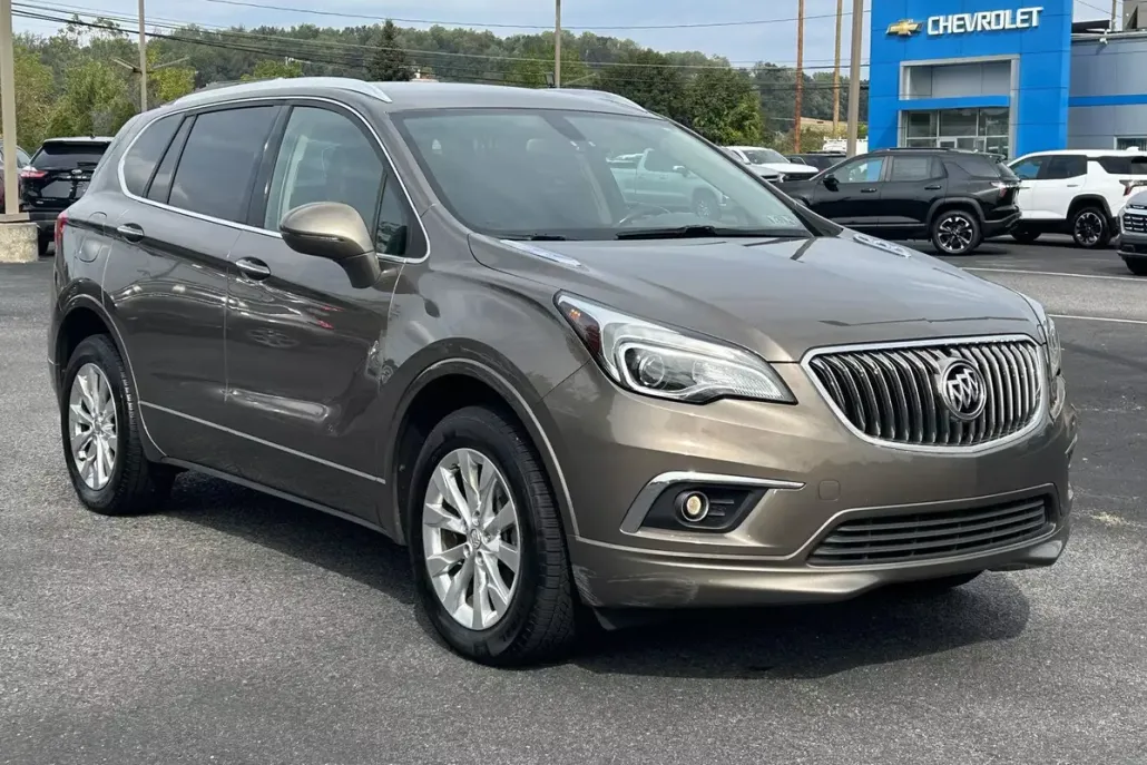2017 Buick Envision Essence photo 1