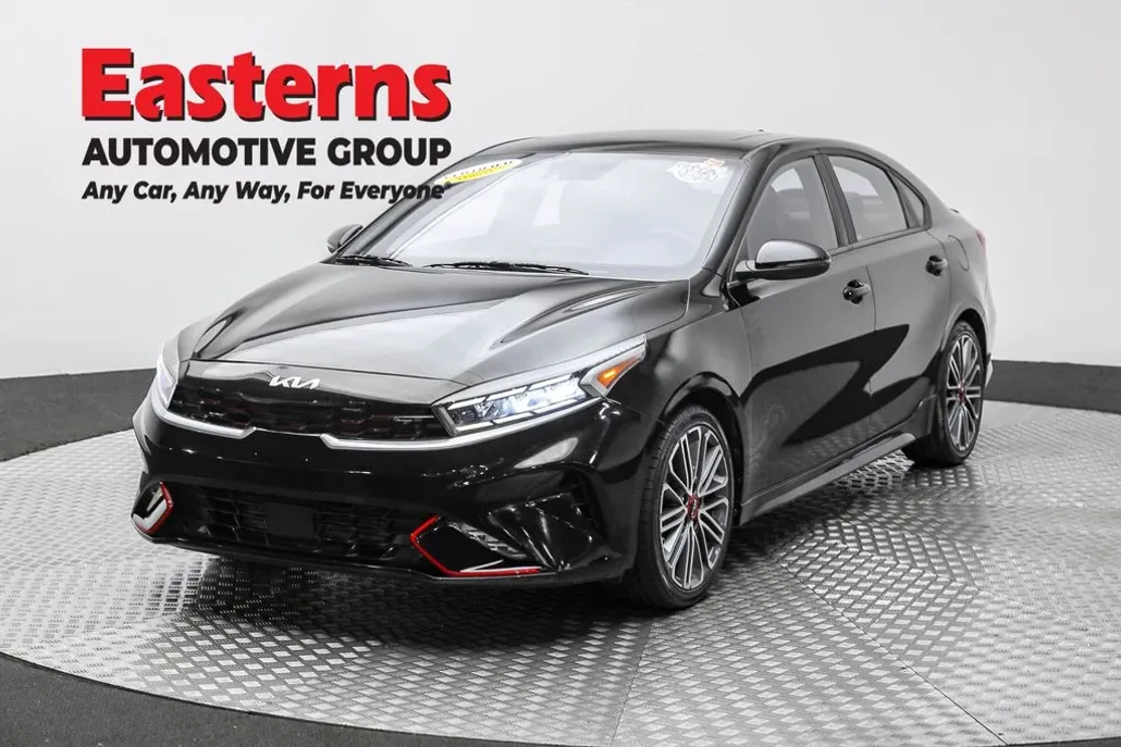 2022 Kia Forte GT photo 1
