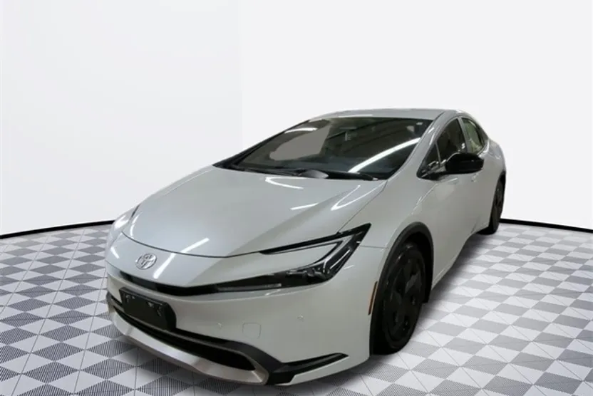 2024 Toyota Prius Prime SE photo 1