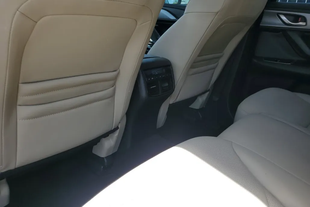 2023 Mazda CX-9 Touring photo 1