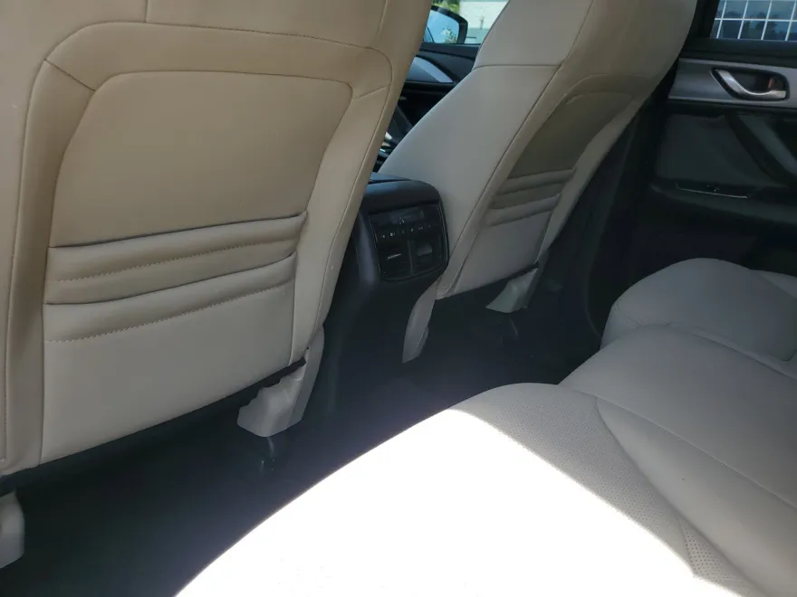 2023 Mazda CX-9 Touring photo 1