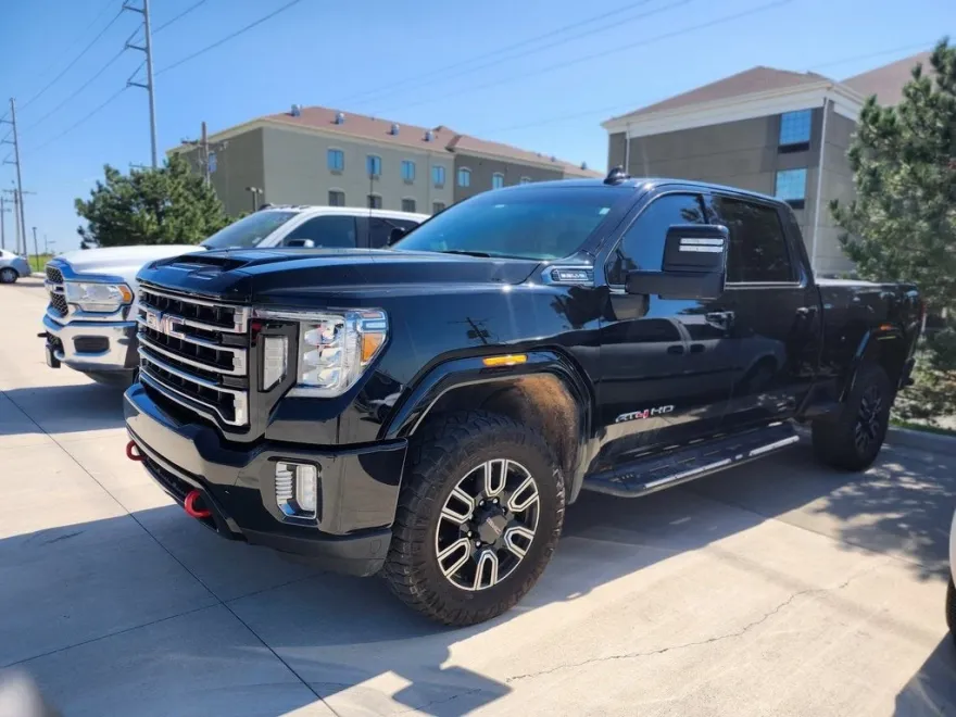 2023 Gmc Sierra 2500 AT4 photo 1