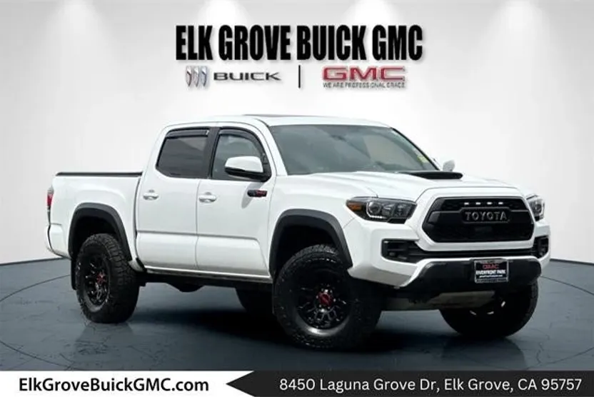 2019 Toyota Tacoma 4x4 SR photo 1