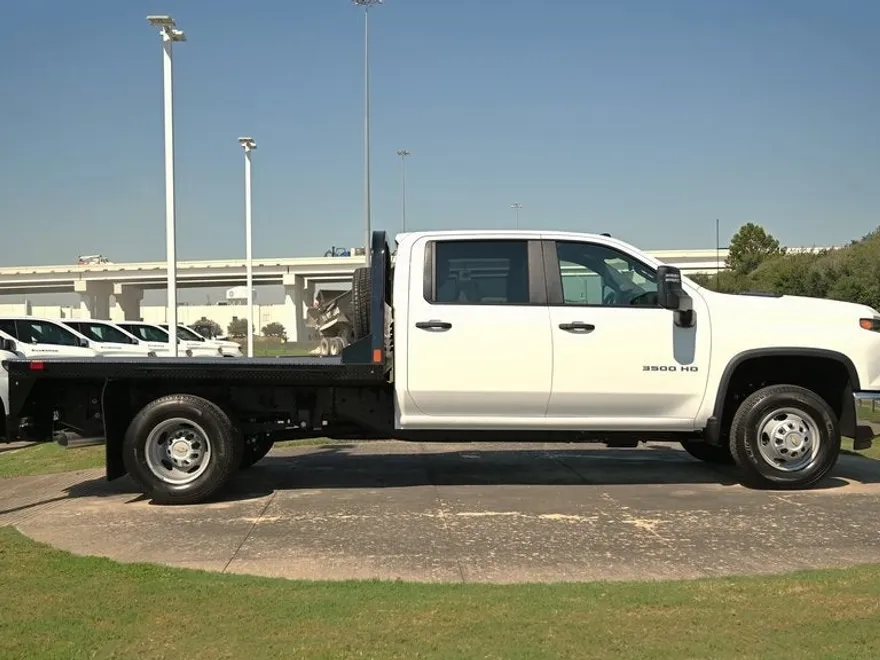 2025 Chevrolet Silverado 3500HD Work Truck photo 1