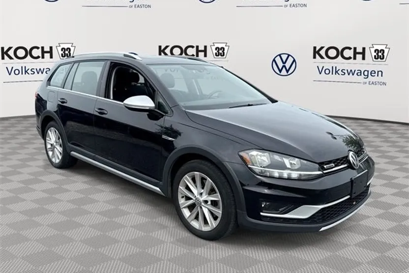 2019 Volkswagen Golf Alltrack S photo 1