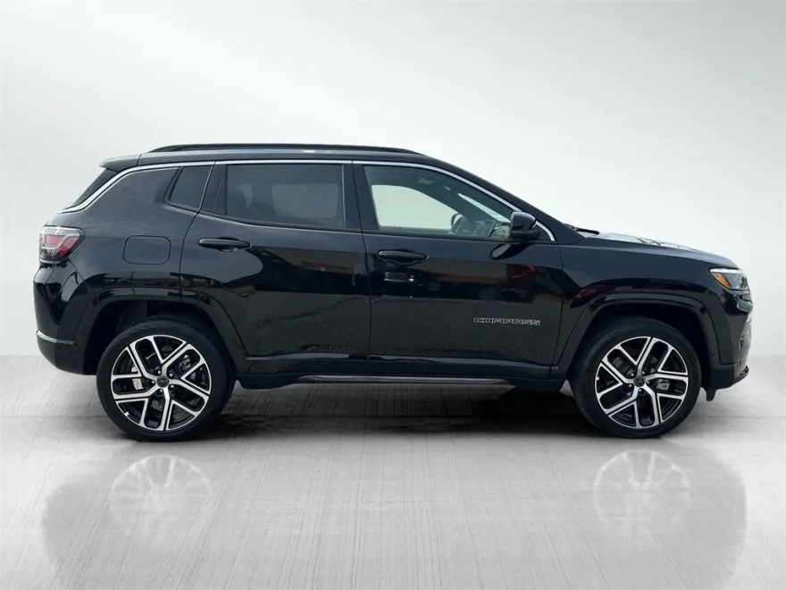 2025 Jeep Compass Limited photo 1
