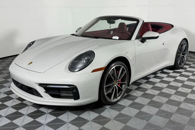 2022 Porsche 911 4S Cabriolet photo 1