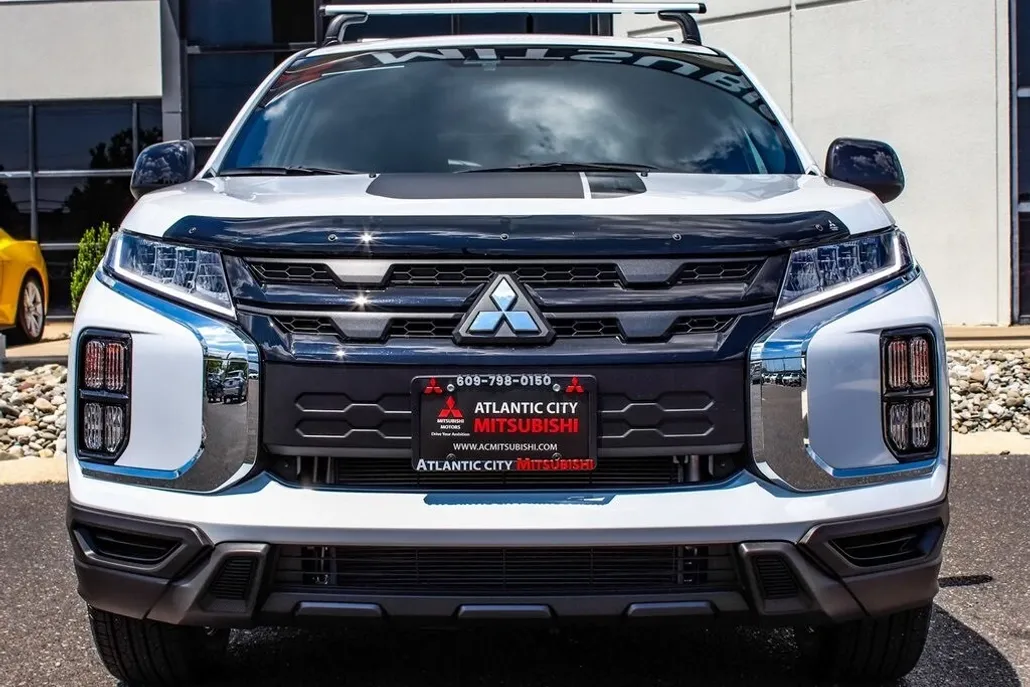2025 Mitsubishi Outlander Sport S photo 1