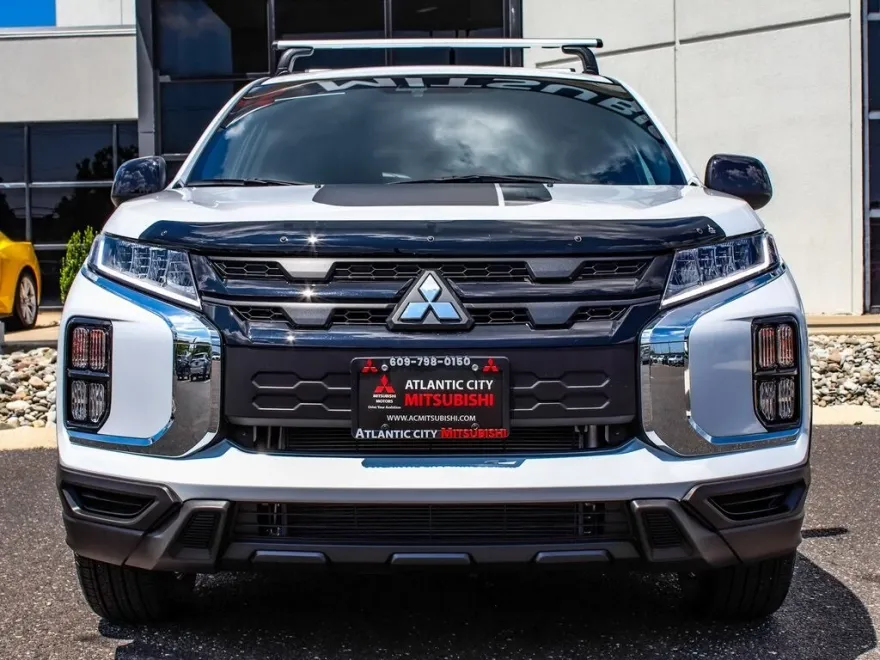 2025 Mitsubishi Outlander Sport S photo 1