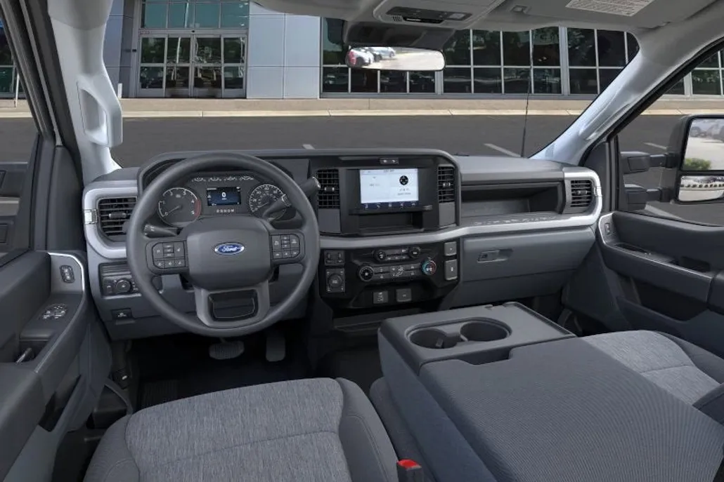 2025 Ford F-250 XL photo 1