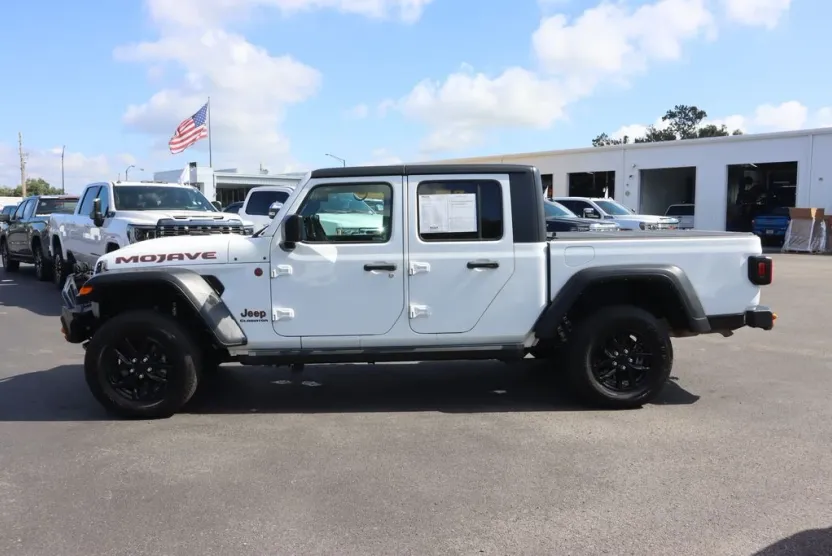 2022 Jeep Gladiator Mojave photo 1