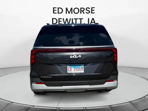 2025 Kia Carnival EX photo 4