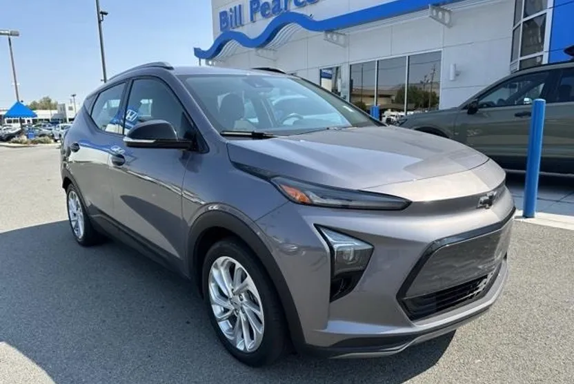 2023 Chevrolet Bolt EUV photo 1