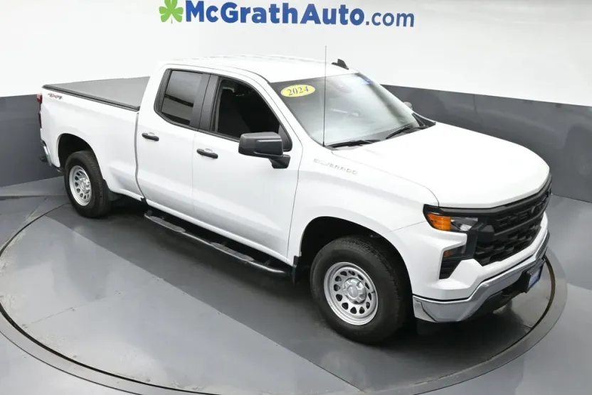 2024 Chevrolet Silverado 1500 photo 1
