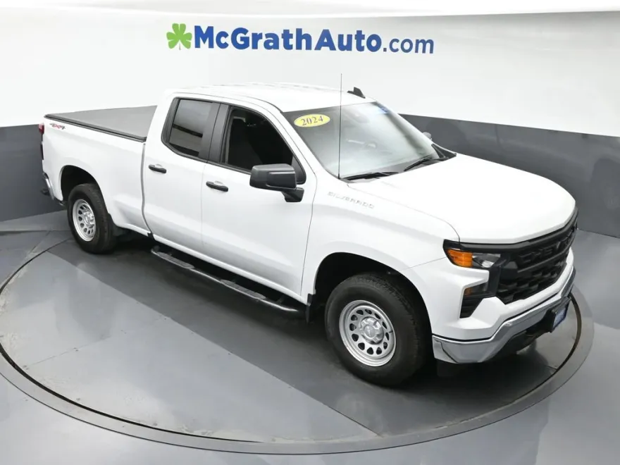 2024 Chevrolet Silverado 1500 photo 1