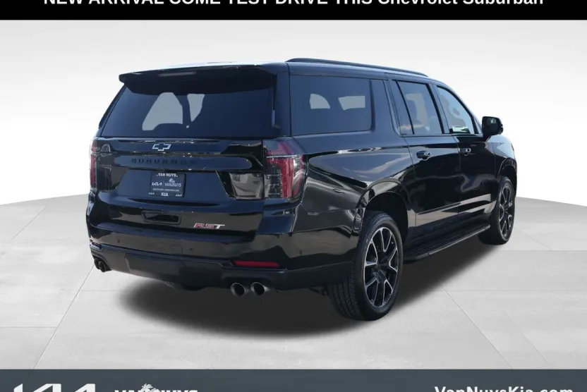 2025 Chevrolet Suburban RST photo 1